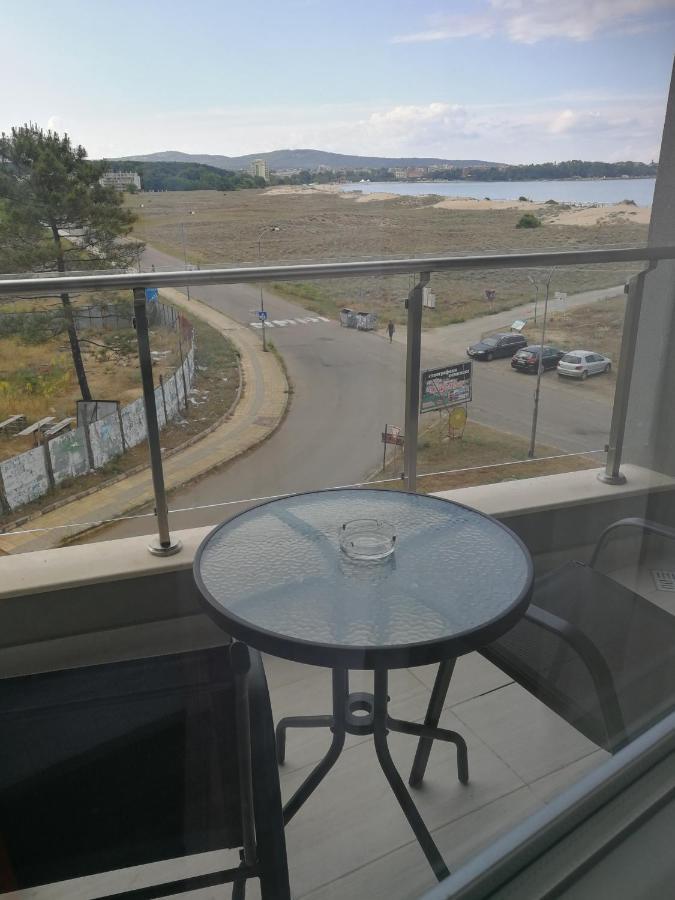 Donchevi Apartments Primorsko Eksteriør bilde