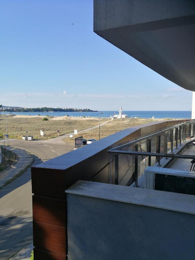 Donchevi Apartments Primorsko Eksteriør bilde