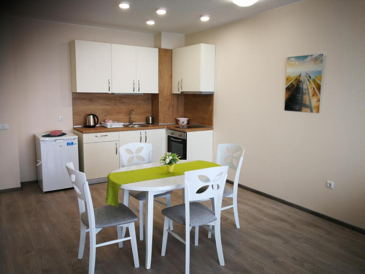 Donchevi Apartments Primorsko Eksteriør bilde