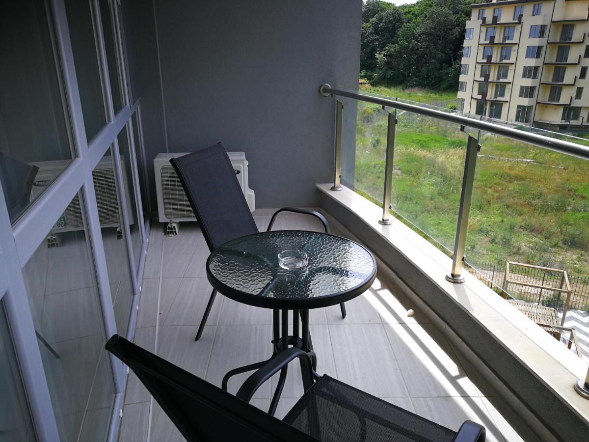 Donchevi Apartments Primorsko Eksteriør bilde