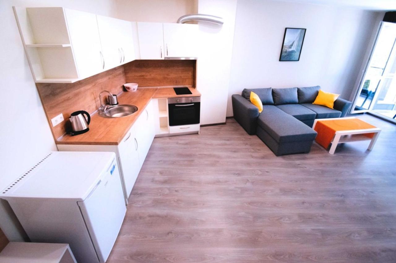 Donchevi Apartments Primorsko Eksteriør bilde